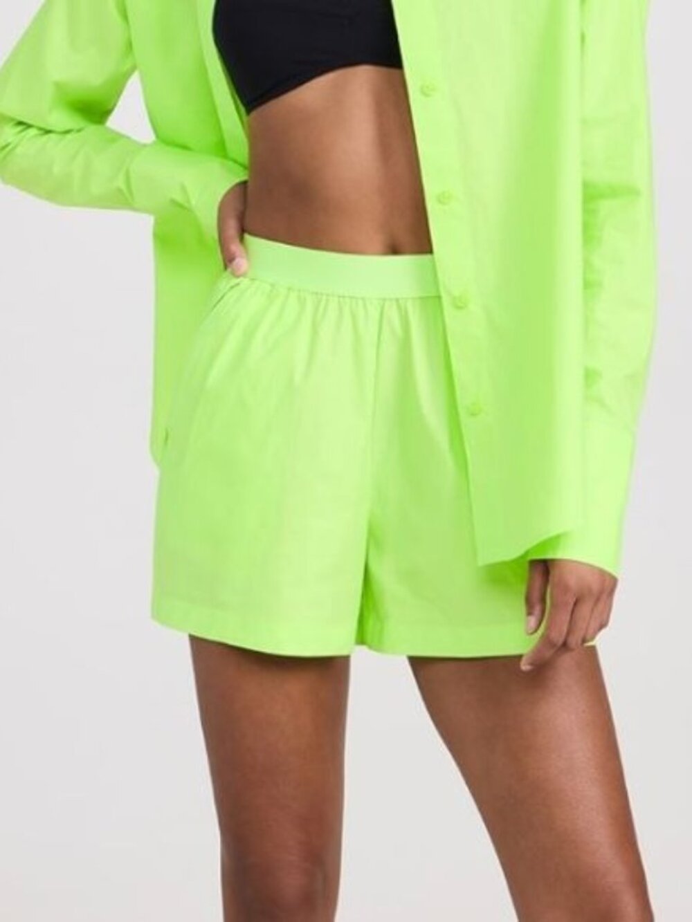 GOOD AMERICAN weekend shorts in electric lime size 2 or M